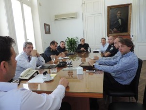 Aiola reunido con Jefes Departamentales de distintas fuerzas policiales.