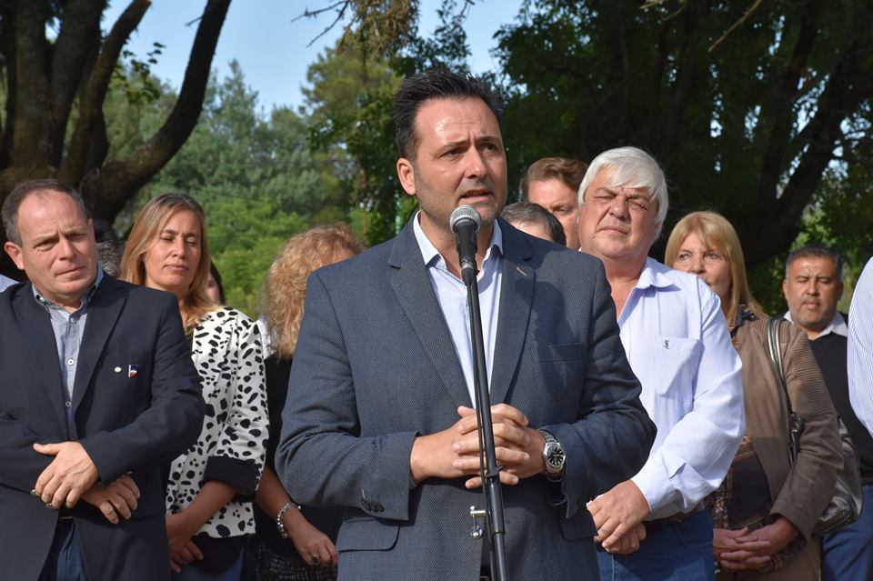 Autoridades en el acto protocolar por el 134º Aniversario de Castilla