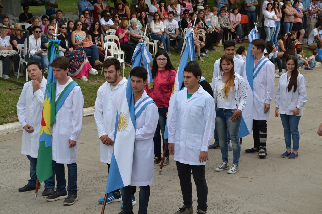 Escuela Secundaria Nº 2, CEA 29 y Centro de Estudiantes.