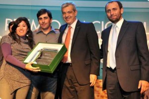 Domínguez en el marco de los premios a los Hacedores de la lechería argentina.