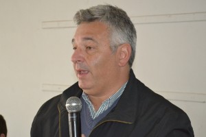 El Intendente Municipal Mauricio Barrientos.