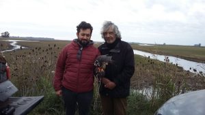 Soule durante la filmación en la zona rural de Rawson.