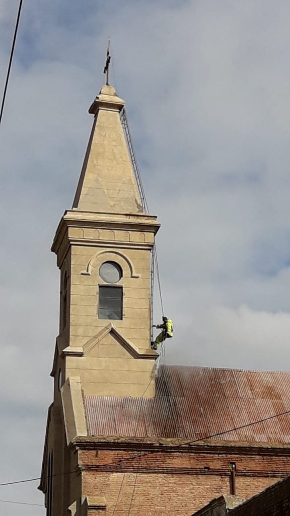 Hidrolavado en la Iglesia de Rawson