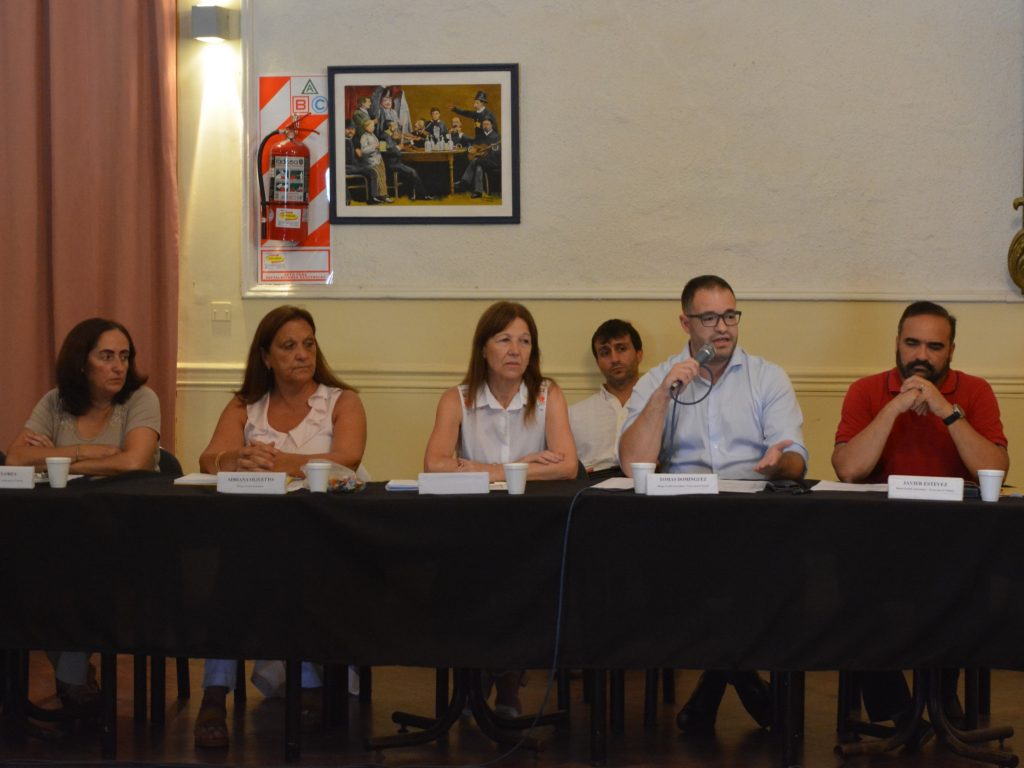  Domínguez: "Aiola debería reconocer el trabajo de la Red Solidaria y de todos los que están presentes en tiempos de dificultades".