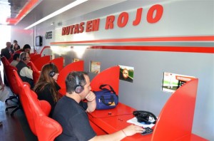 Interior del móvil de Rutas en Rojo.