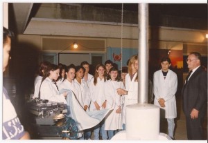 Alumnos de la promoción 1995 en el acto fin de curso.