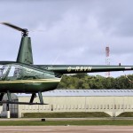 Helicóptero Robinson R44, de similares características al que aterrizó de emergencia en Rawson.