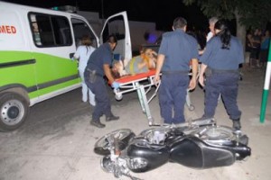 El conductor de la moto fue rápidamente auxiliado pero falleció.