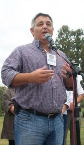 Mauricio Barrientos, Intendente del Partido de Chacabuco.