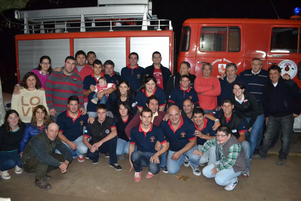 Cuerpo Activo, retirados y aspirantes de Bomberos Voluntarios de Rawson.