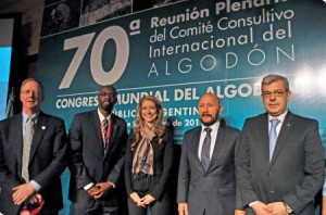  El Ministro inauguró el Congreso Mundial de Algodón en la Ciudad de Buenos Aires. 