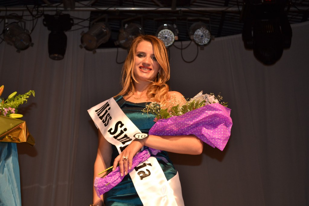 Miss Simpatía, Carolina Papini, de 17 años de edad, representando al Club Sarmiento de Rawson.