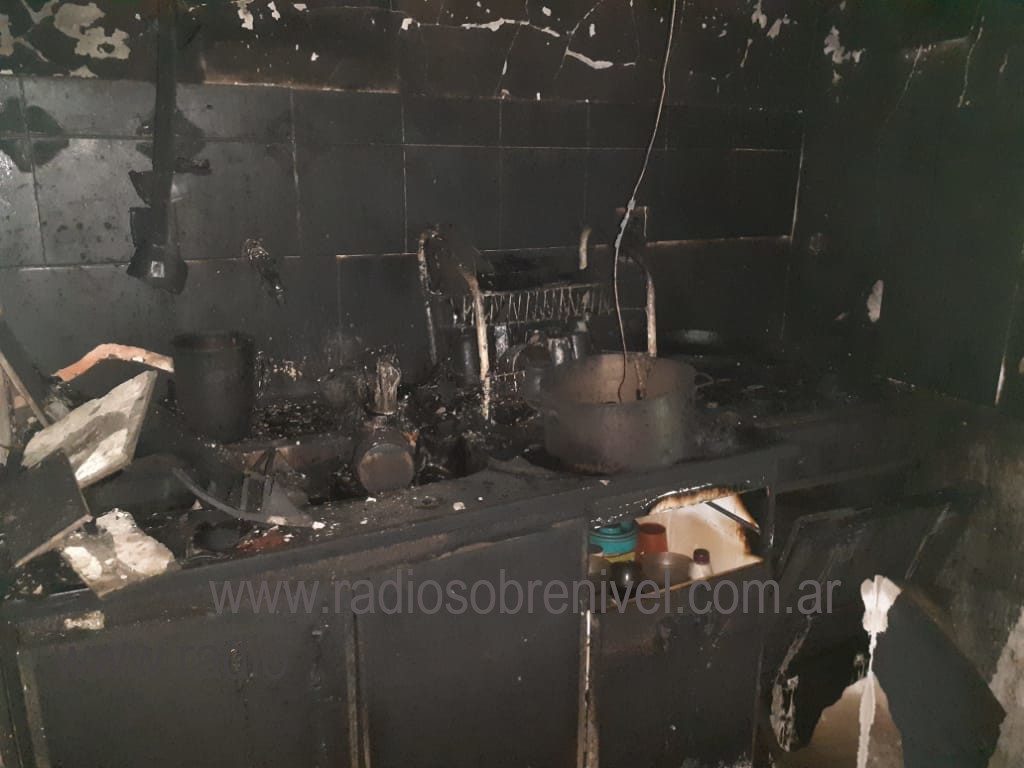 Pérdidas totales en casa del fuego en casa de familia Wilson-Báez