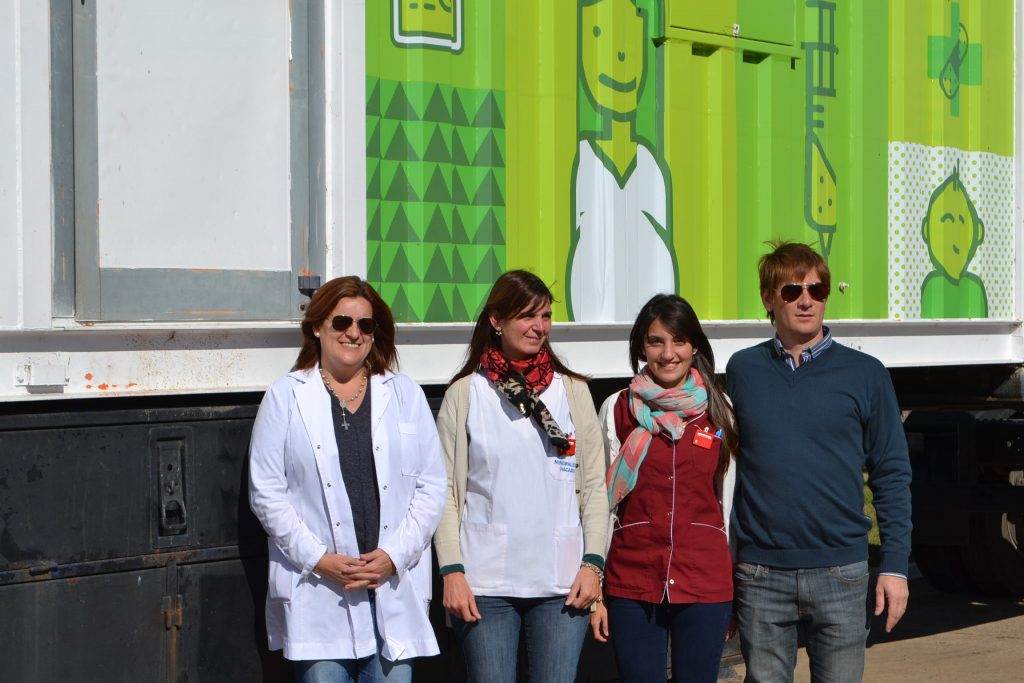 La Dra. Charini y Serritella junto a las radiólogas Danisa Rotondaro y Melisa Fernández.