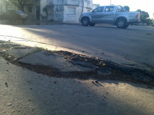 Piden desde el Frente Renovador que se tomen las juntas del asfalto en Chacabuco.