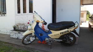 Motocicleta Policial a servicio de la comunidad de Castilla.