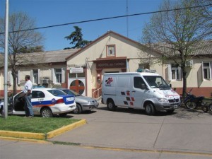 Gran despliego policial en Chacabuco y la zona para dar con el paradero de la beba robada en el Hospital. Foto gentileza: Pablo Pastore.