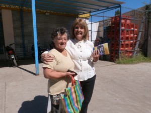 La Dra. Rodríguez por los barrios de Chacbuco.