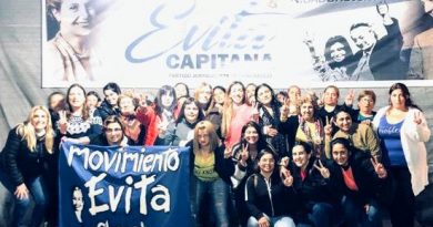 Reunión en el Movimiento Evita Chacabuco